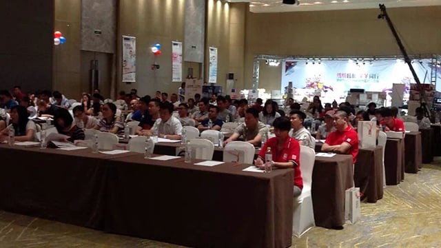 ?2016年南阳区域日用陶瓷餐具订货会出格报道